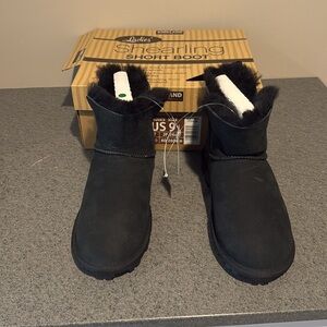 NEW! WOMENS KIRKLAND SIGNATURE GENUINE SHEEPSKIN SHEARLING